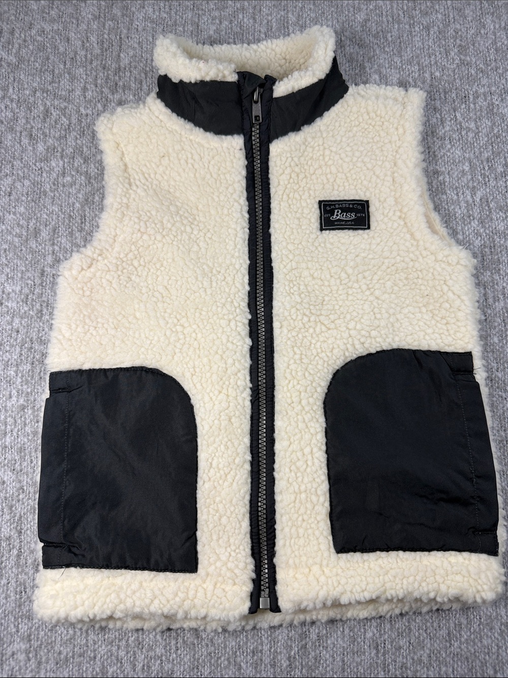 Kids G.H. Bass & Co Cream Sherpa Fleece Vest with Black Accents 4T
